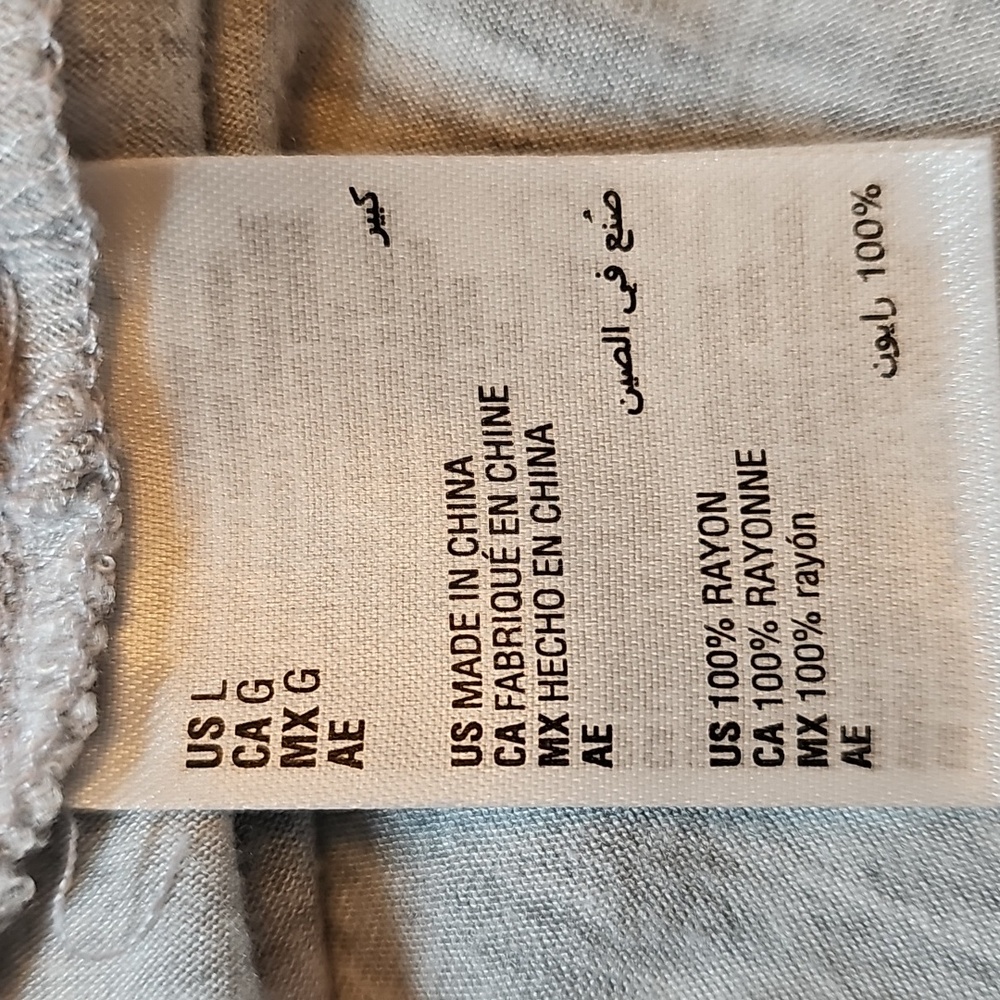 NEW INC INTERNATIONAL CONCEPTS GRAY STAR SHORT CAP SLEEVE PULLOVER TEE - Picture 10 of 12